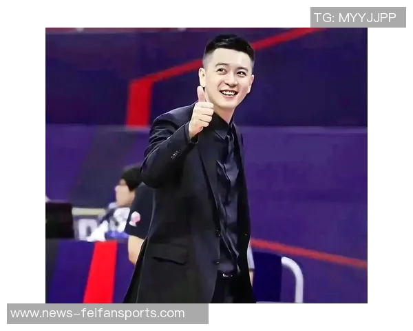 辽宁主帅杨鸣缺席赛后发布会引发风波：CBA官方罚款背后的深意